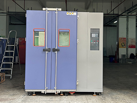 Trolley-type high and low temperature test chamber